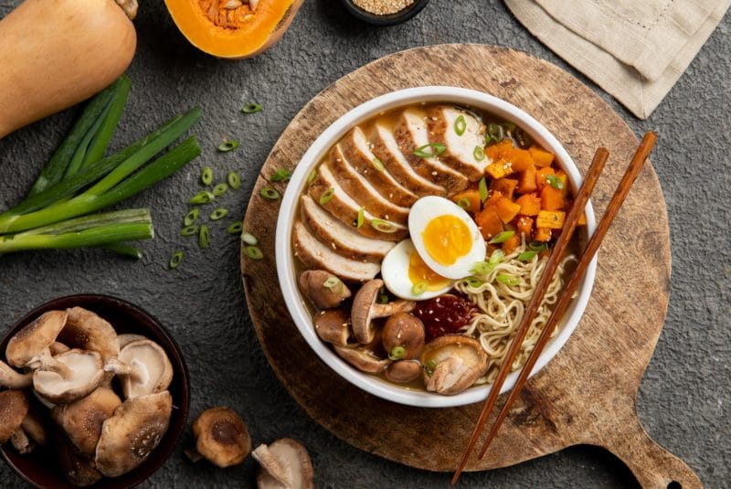 2019-12_Donovan-Roasted Chicken and Winter Squash Ramen Bowl_FS-1v2