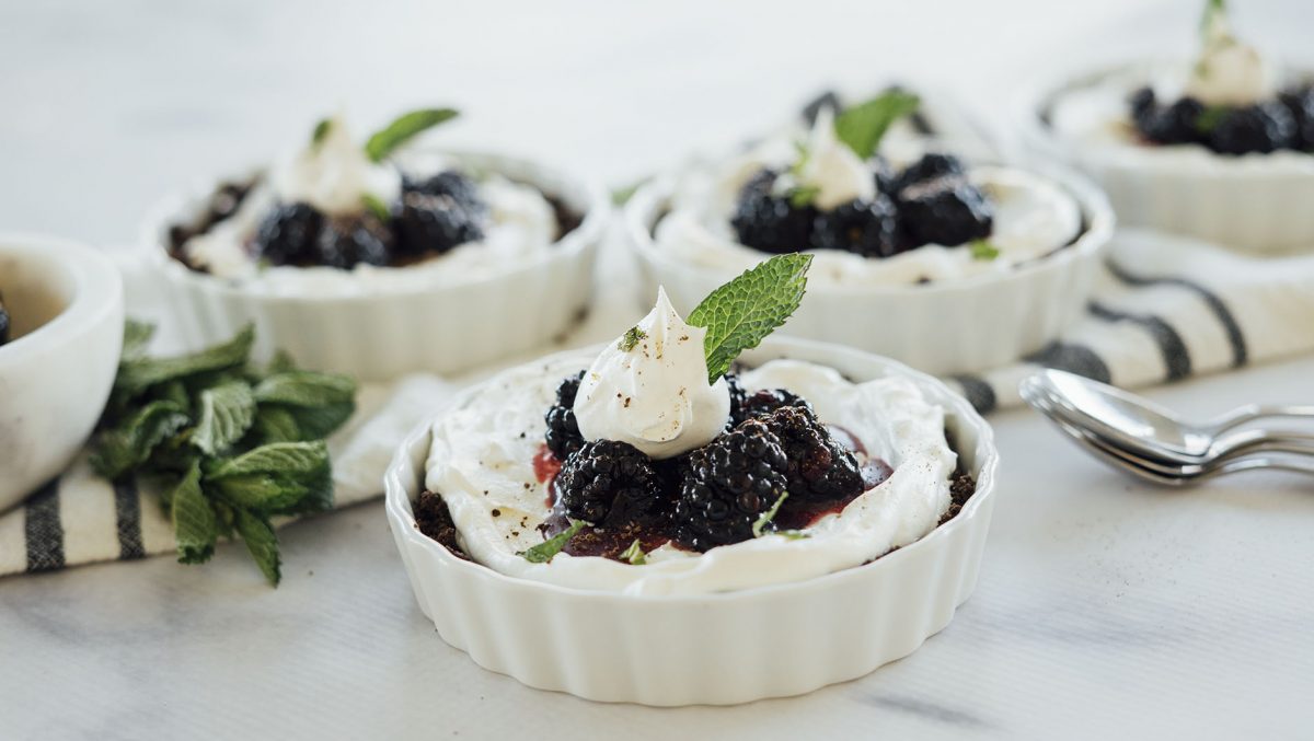 Blackberry Balsamic Mascarpone Tartlets_HeroA