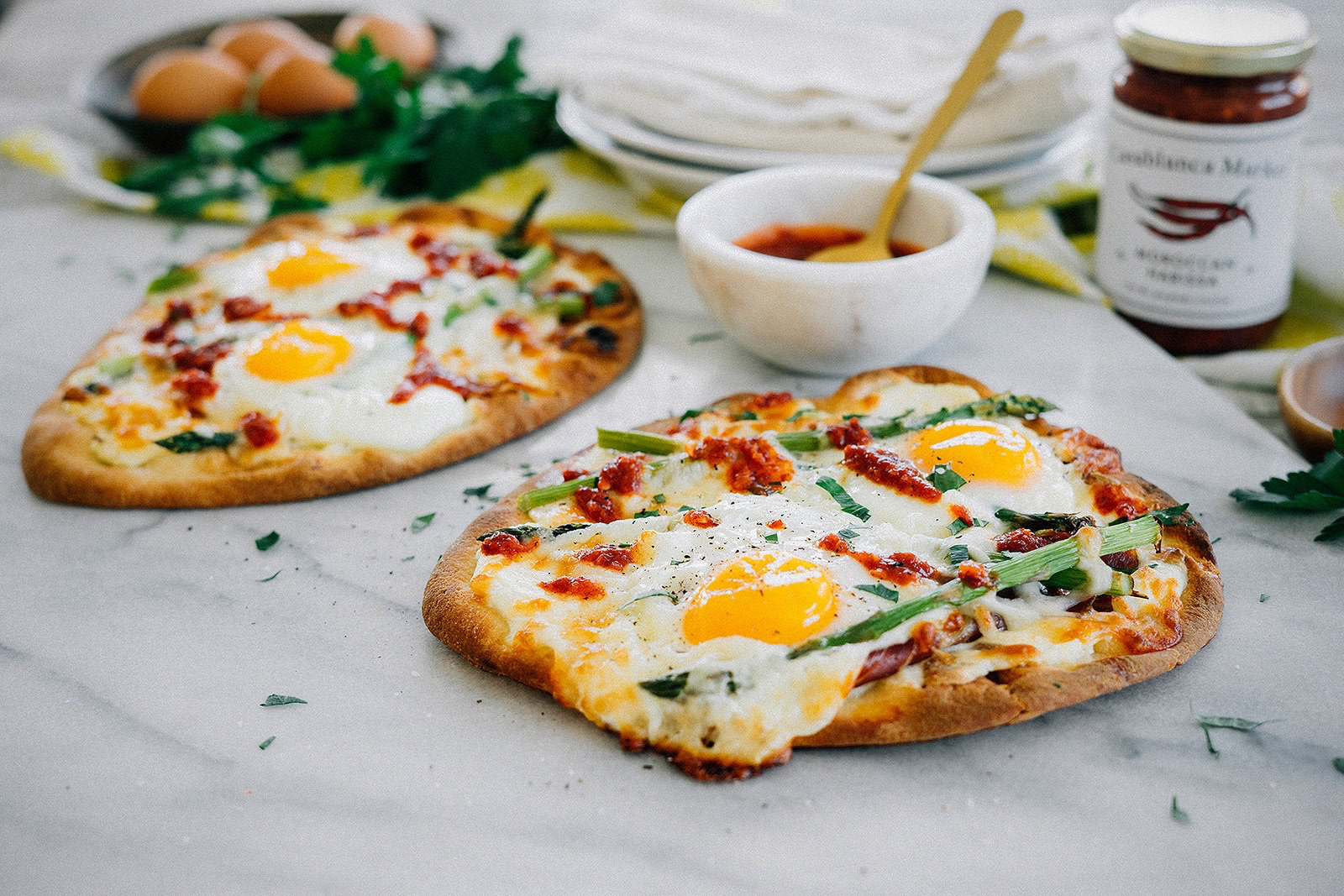 Naan-Breakfast-Pizza-HERO