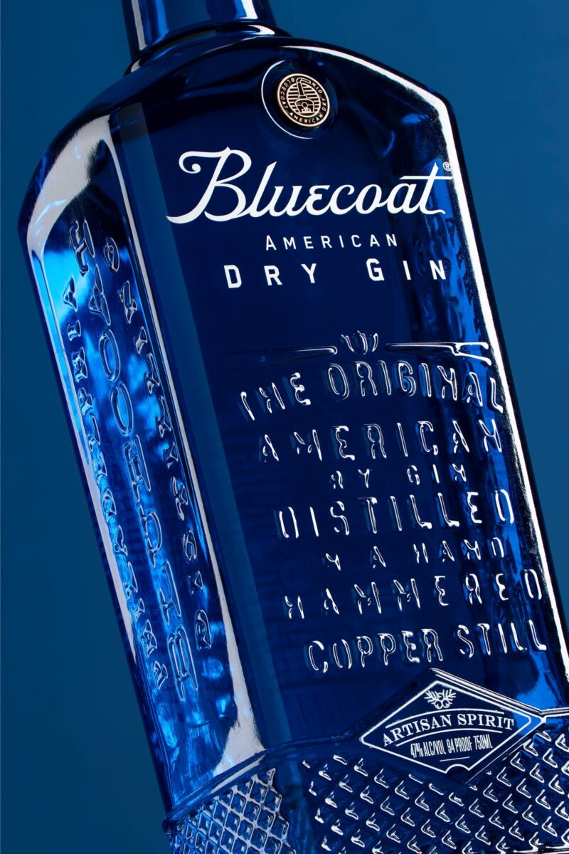 P07B v1 Bottle Close Bluecoat