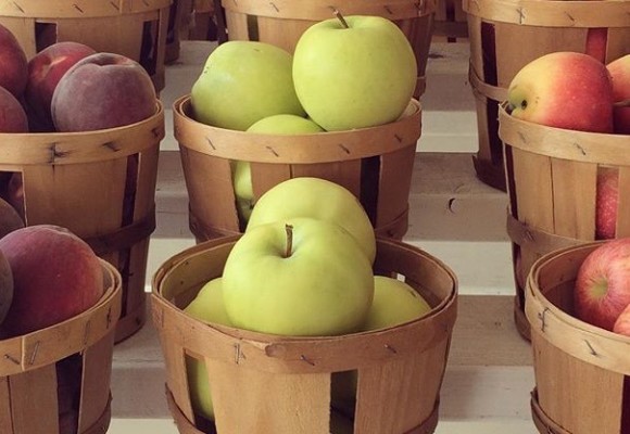 apples in baskets