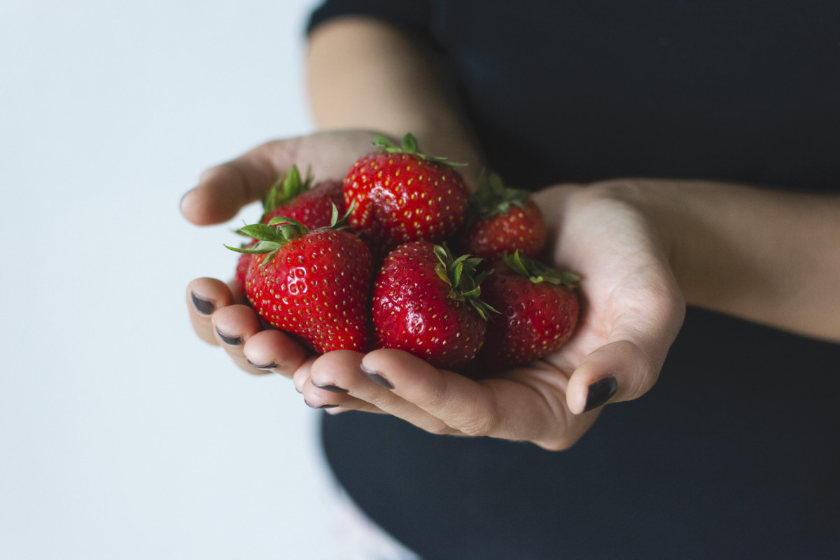 farm market strawberries